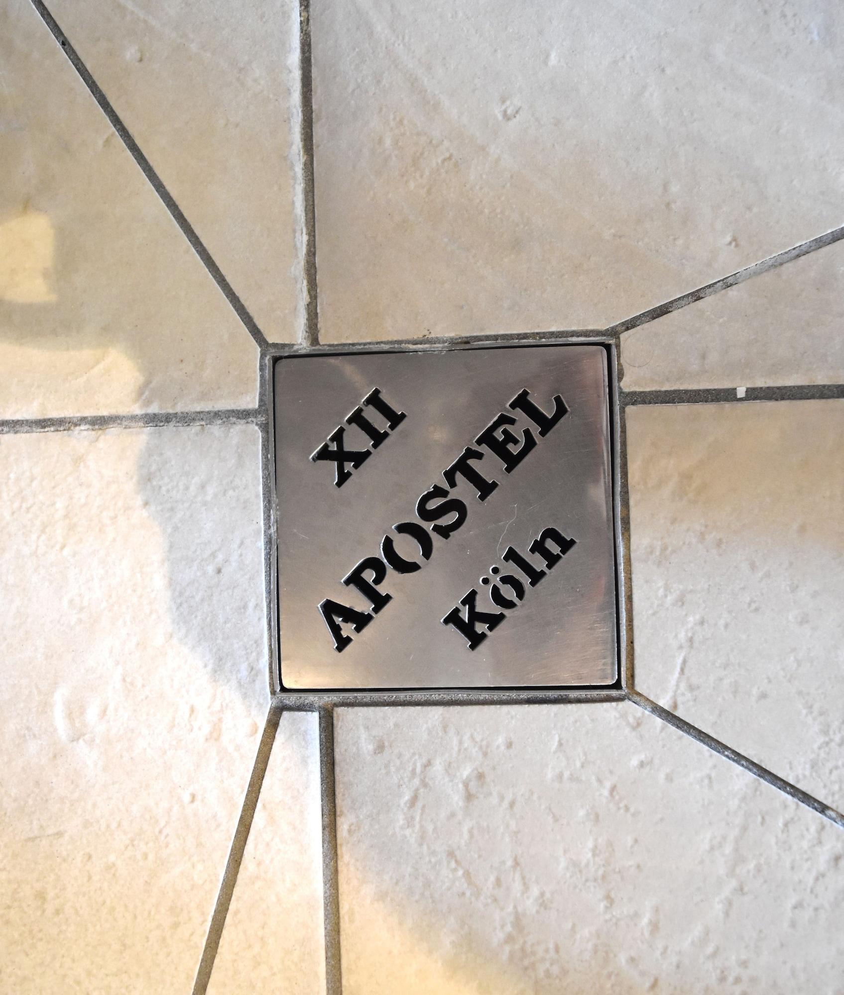XII Apostel Albergo Κολωνία Εξωτερικό φωτογραφία