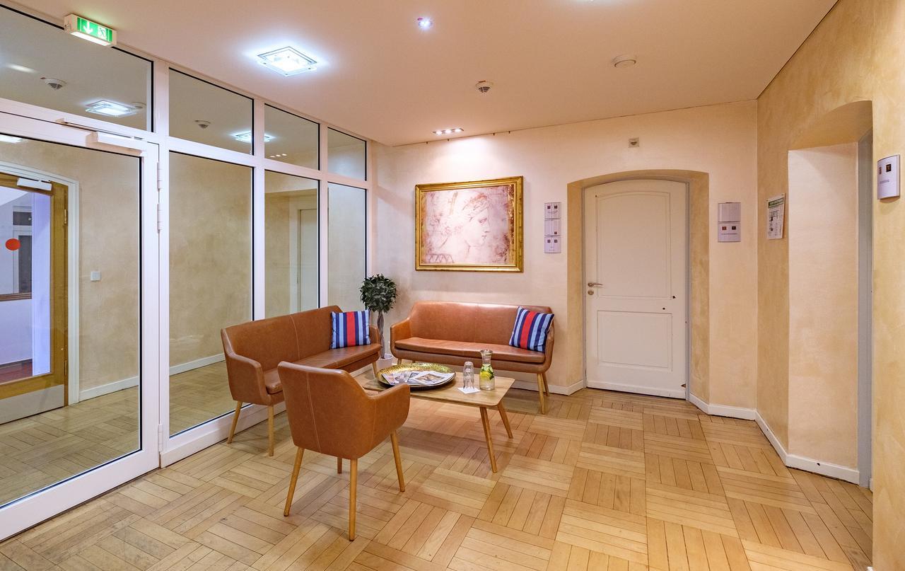 XII Apostel Albergo Κολωνία Εξωτερικό φωτογραφία