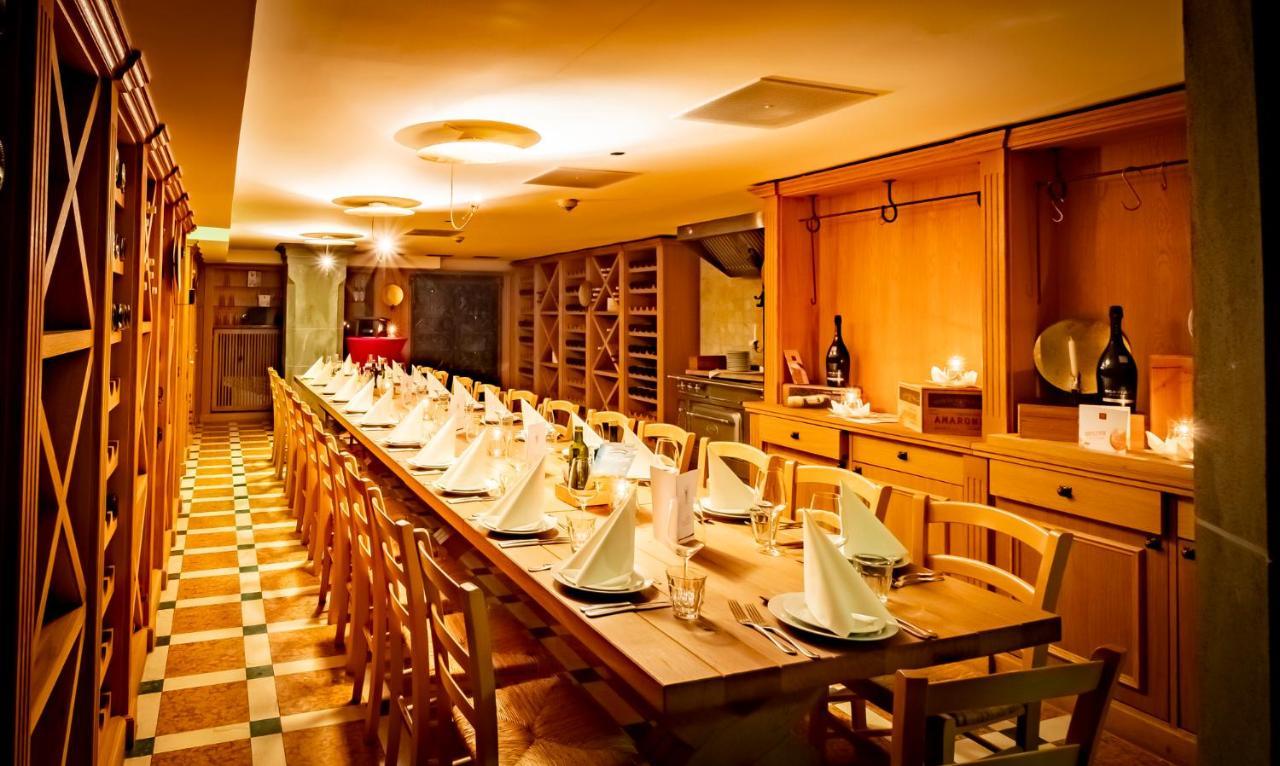 XII Apostel Albergo Κολωνία Εξωτερικό φωτογραφία